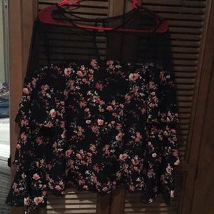 White House black market large blouse